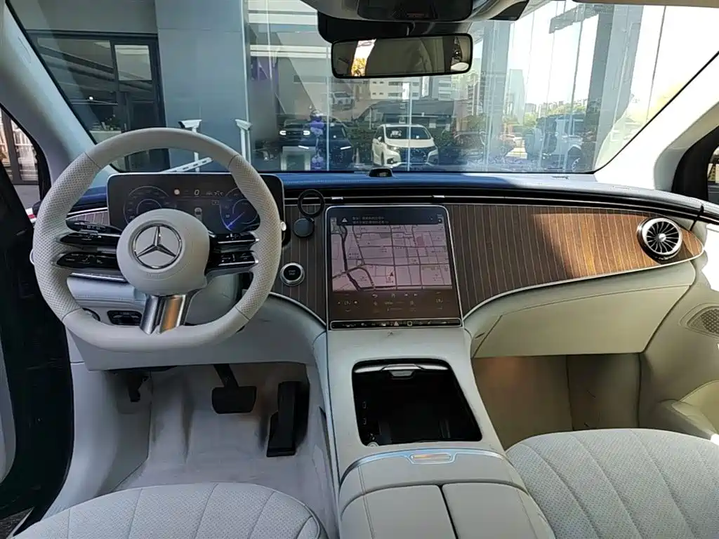 Mercedes-Benz EQE SUV 2023 350 4MATIC Luxury Edition фото 10