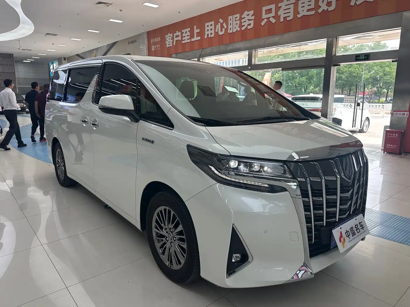 Toyota Alphard 2021 Hybrid 2.5L Premium фото 3