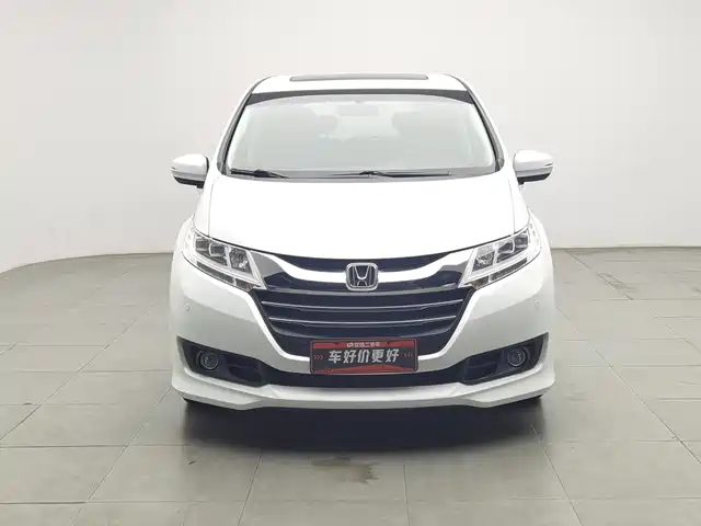 Honda Odyssey 2015 Facelift 2.4L Smart Enjoyment Edition — фото 3