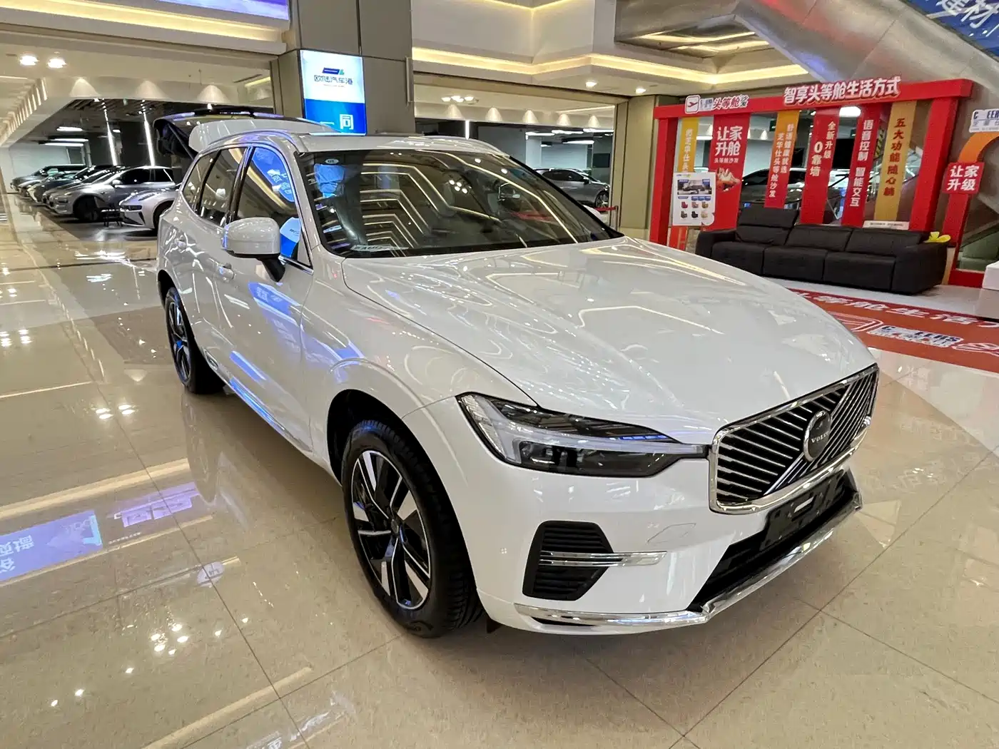 Volvo XC60 2026 Model B5 AWD Premium Luxury