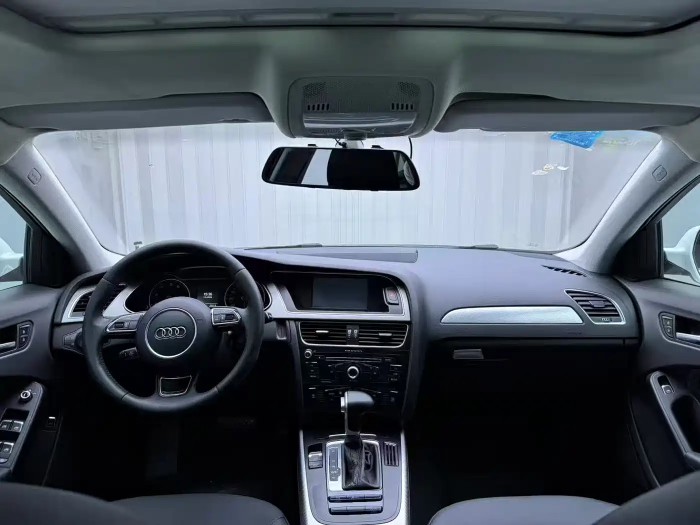 Audi A4L 2013 35 TFSI Automatic Standard фото 4