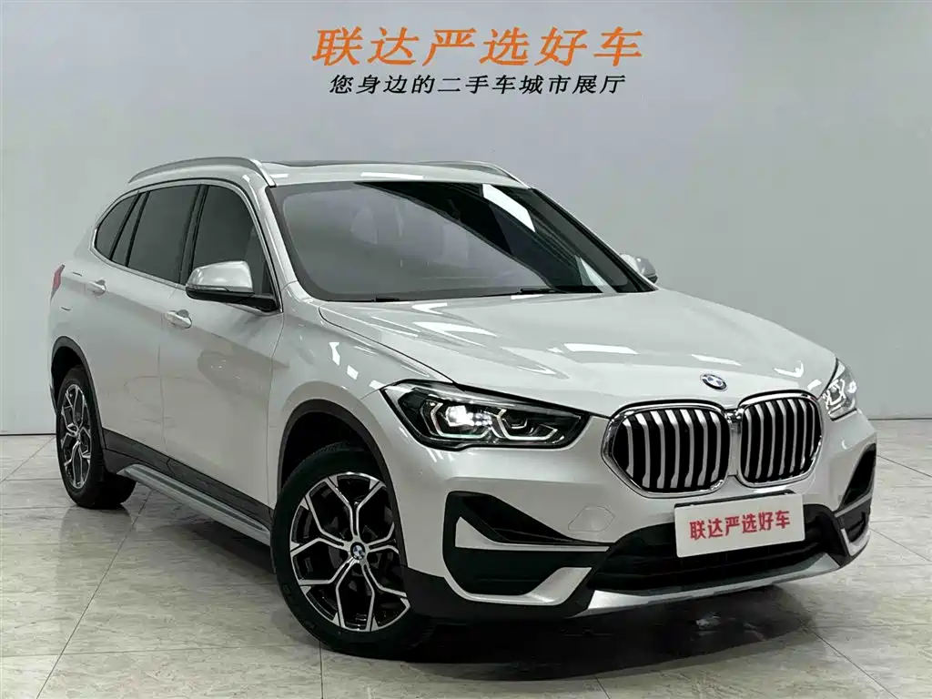 BMW X1 2022 sDrive20Li Premium фото 24