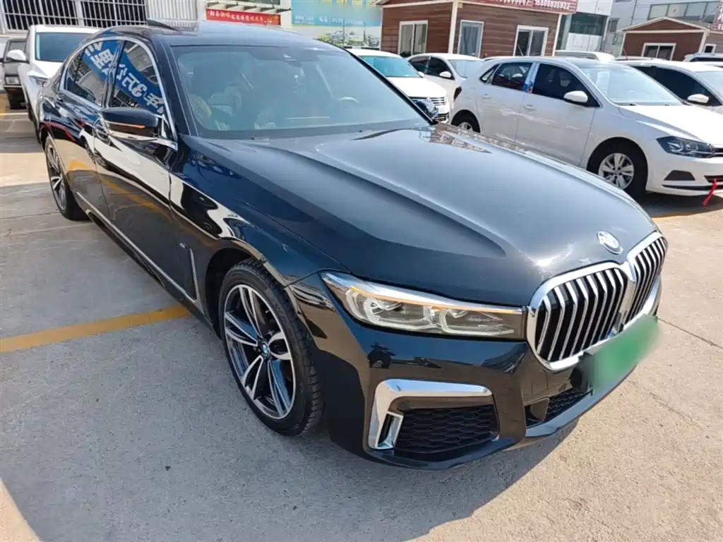 BMW 7-SERIES