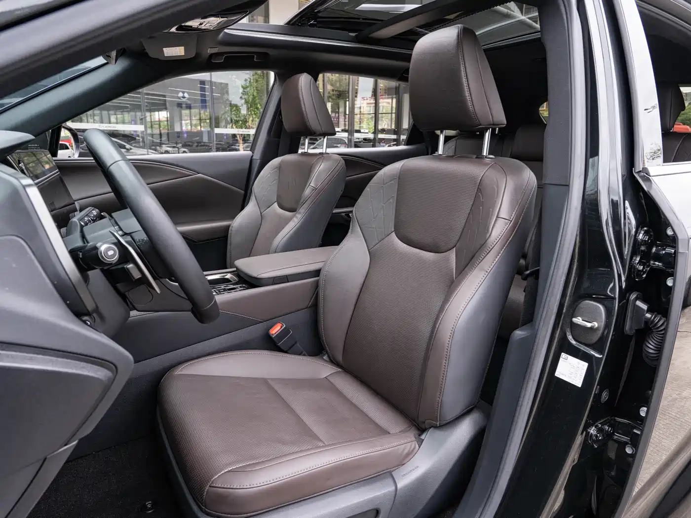 Lexus RX 2023 350h 4WD Pure Edition фото 11