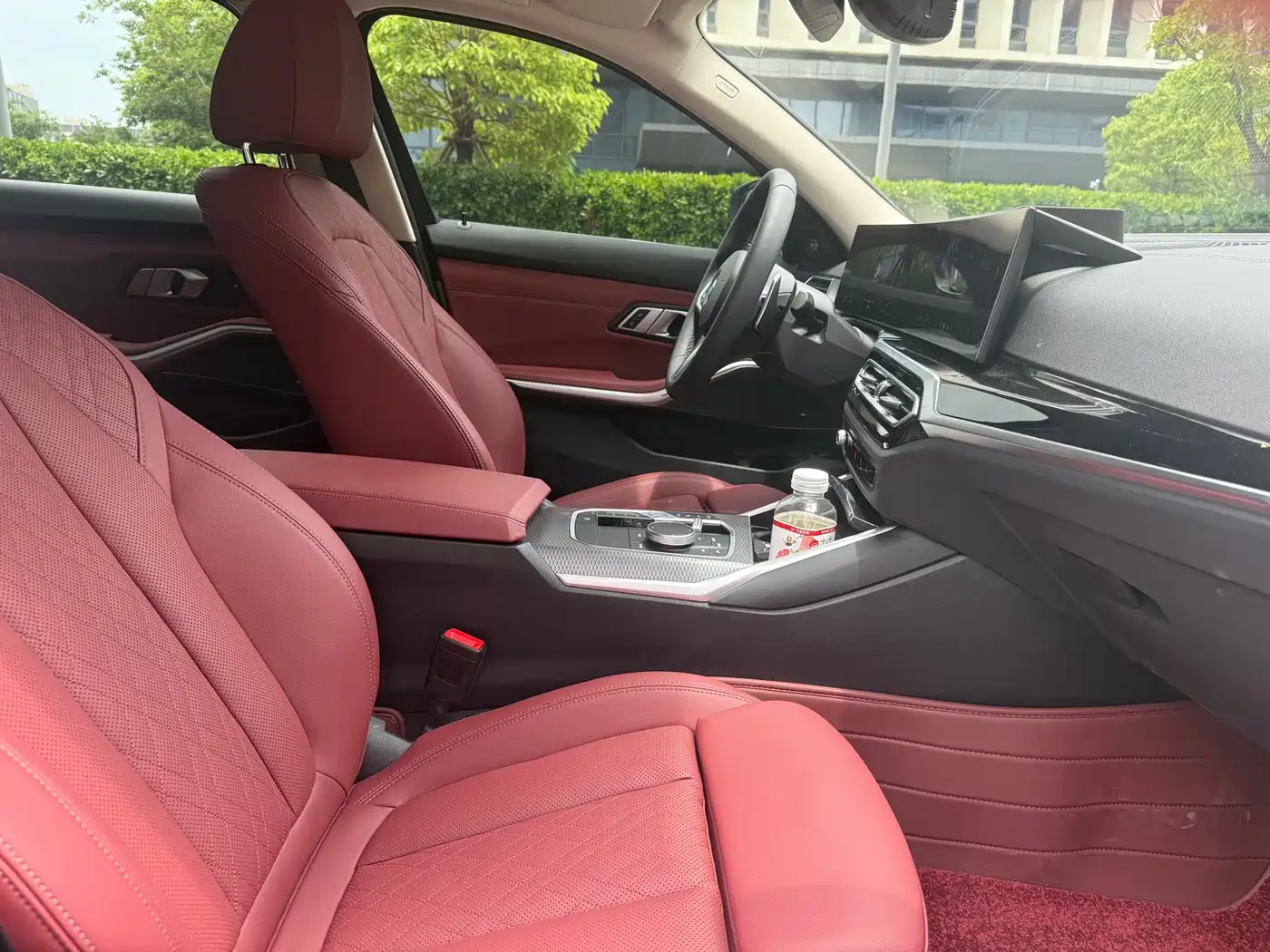 BMW 3 Series 2024 325Li M Sport Shadowline Package фото 22