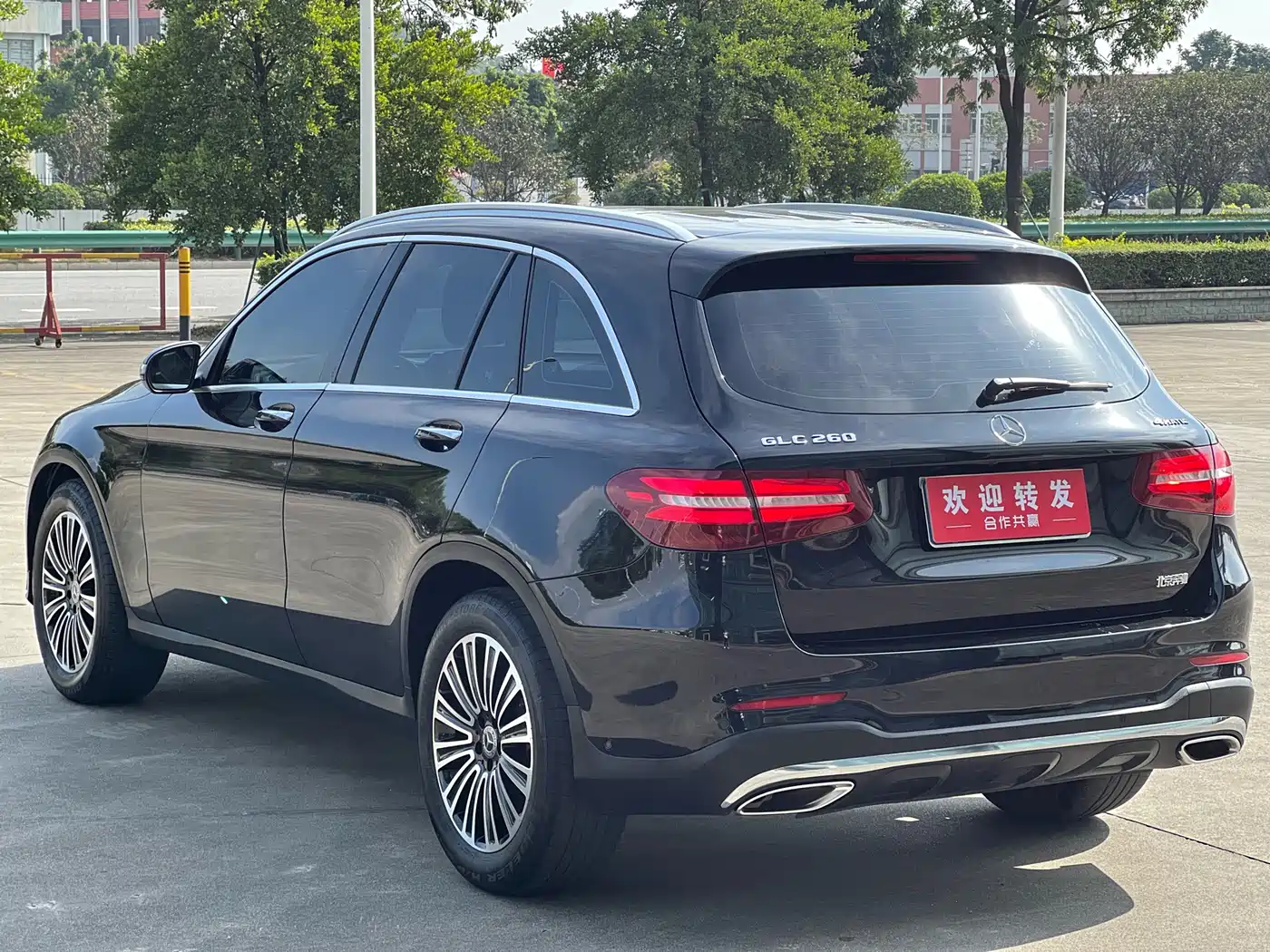 Mercedes-Benz GLC 2018 GLC 260 4MATIC Dynamic фото 6
