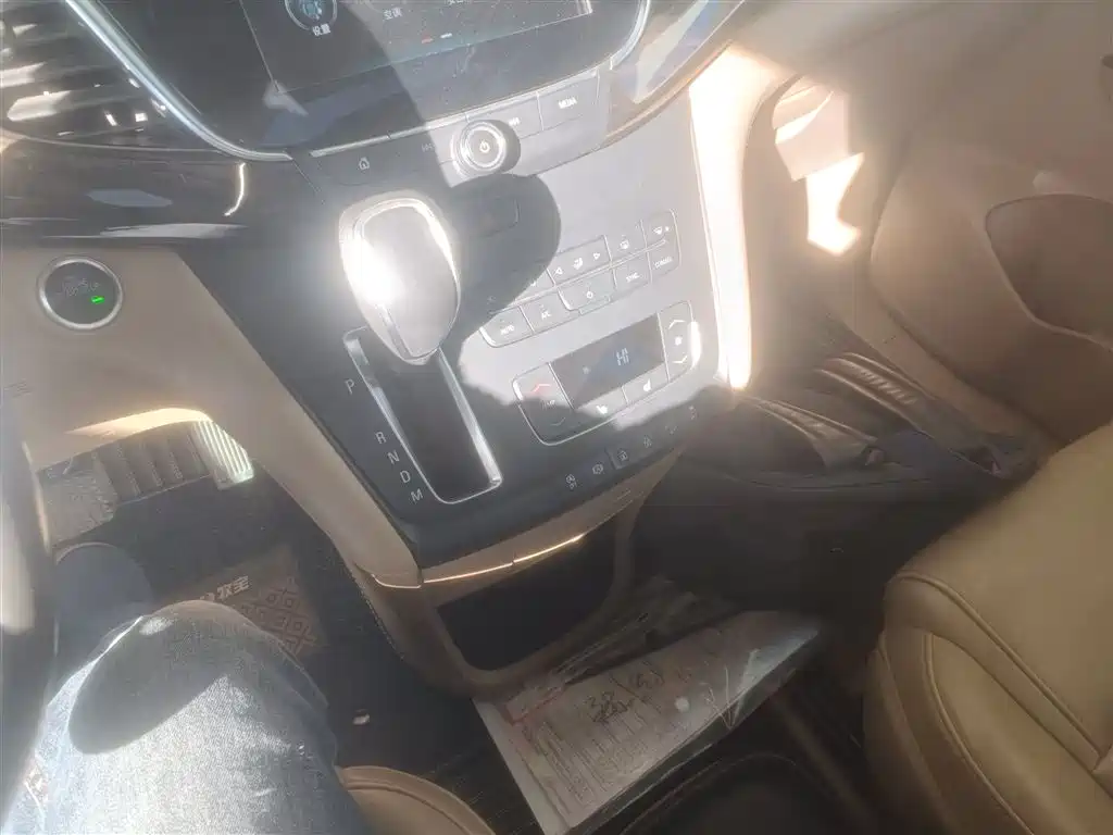 Buick GL8 2017 ES 28T Premium China V фото 6