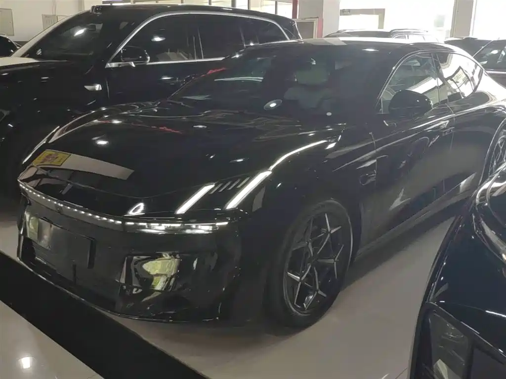 Lynk & Co Z10 2025 95kWh 766km RWD Max фото 2