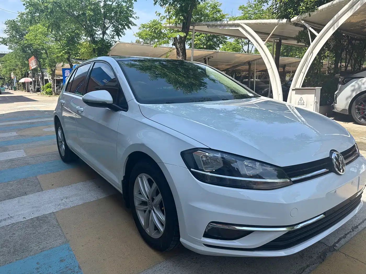 Volkswagen Golf 2019 1.6L Auto Comfort (China V) фото 3