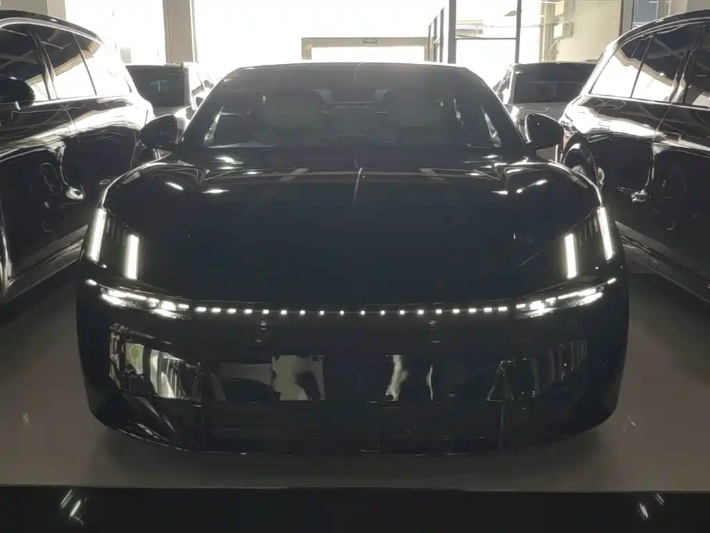 Lynk & Co Z10 2025 95kWh 766km RWD Max фото 3