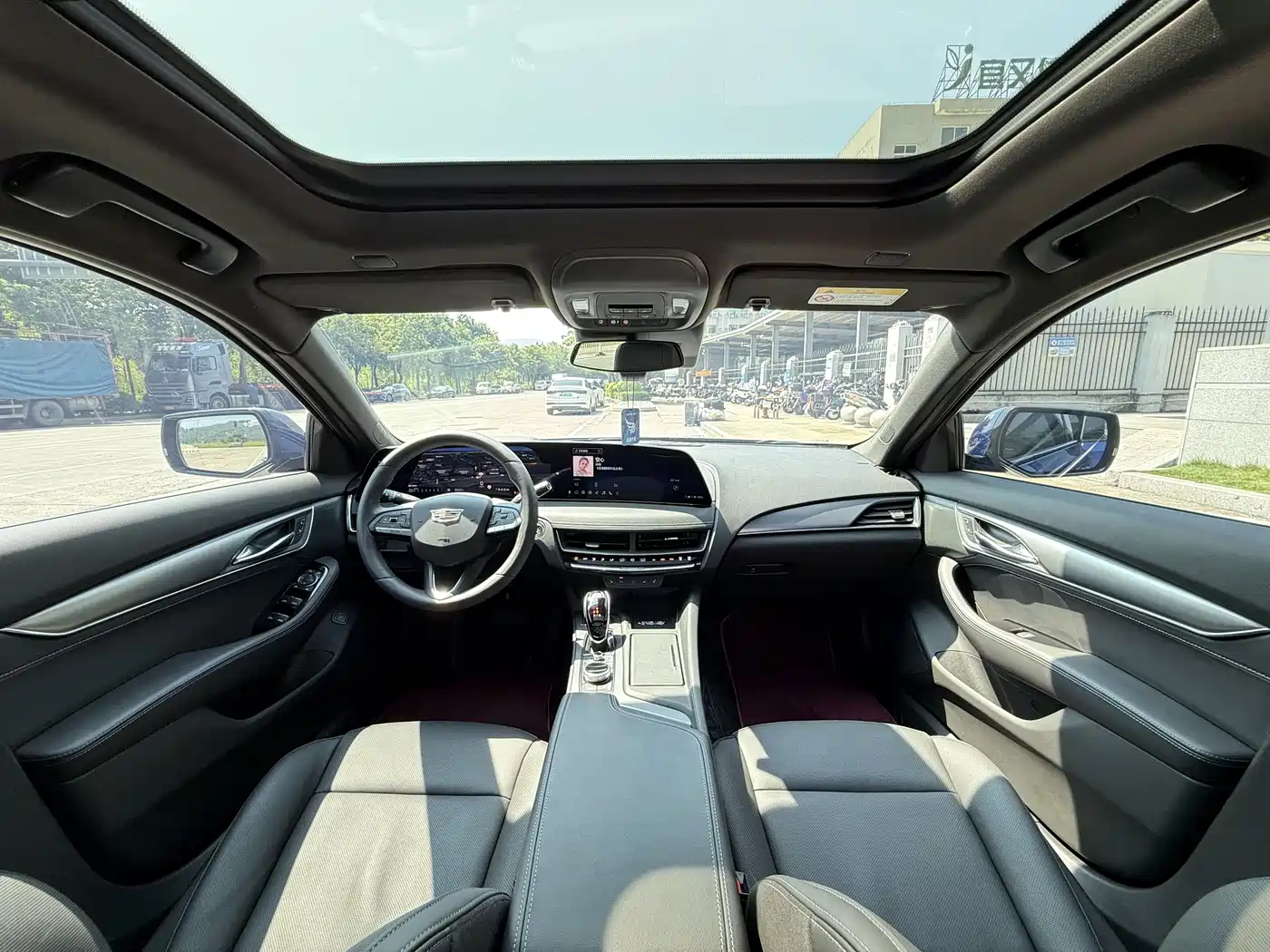 Cadillac CT5 2024 28T Luxury Model Pro фото 6