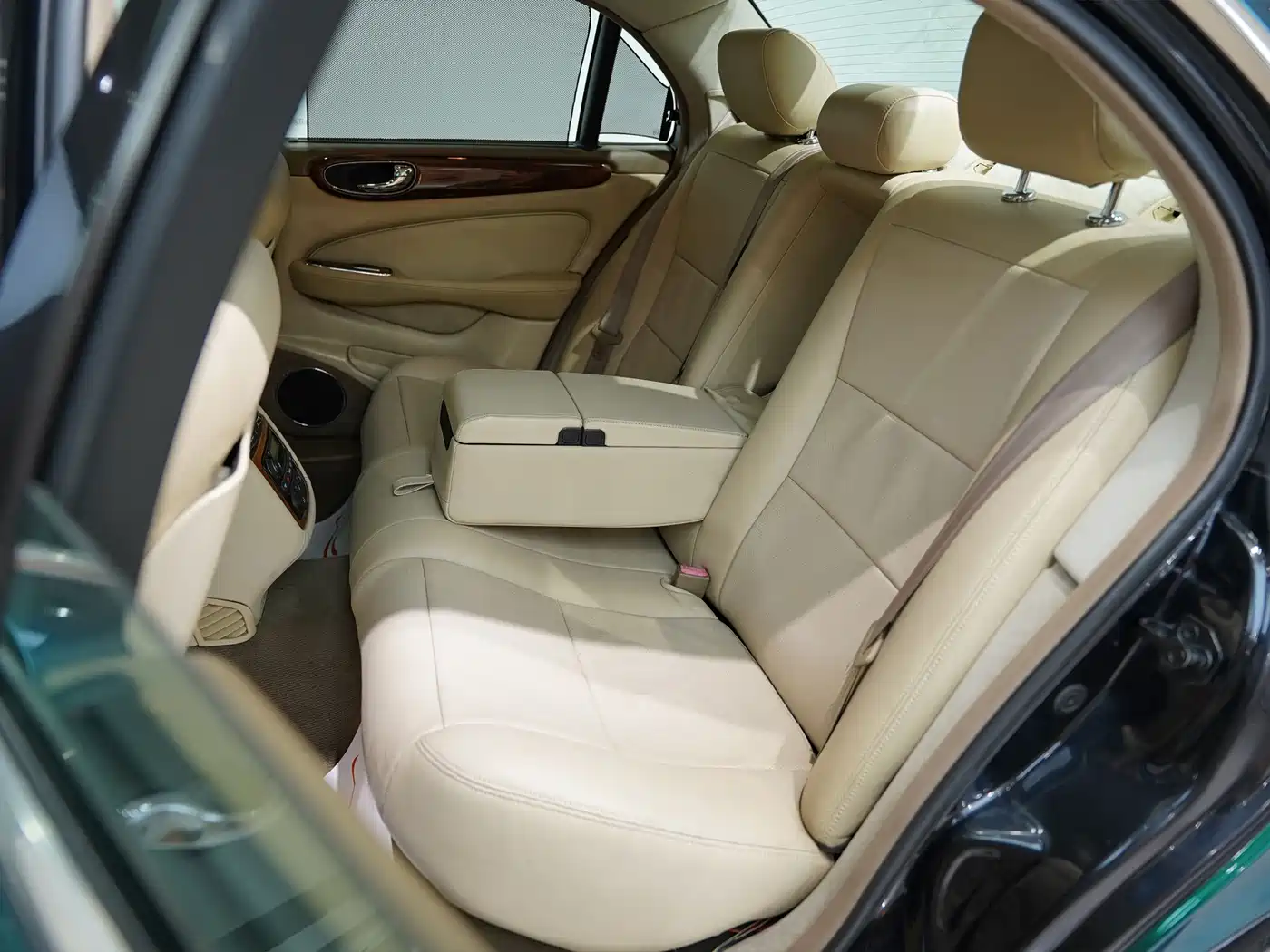 Jaguar XJ 2008 2004 Model XJ8 4.2