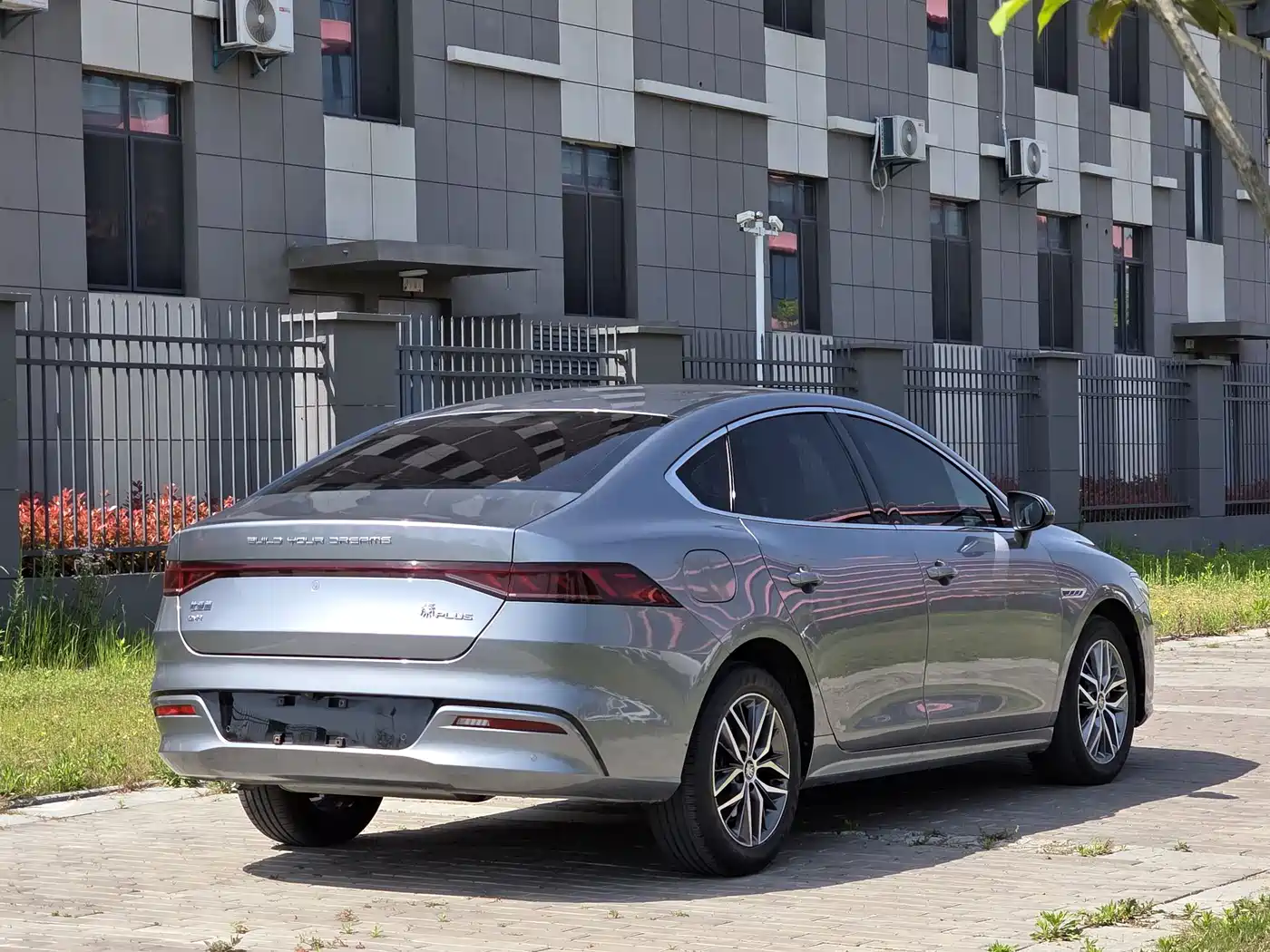 BYD Qin PLUS 2021 DM-i 55KM Flagship фото 4