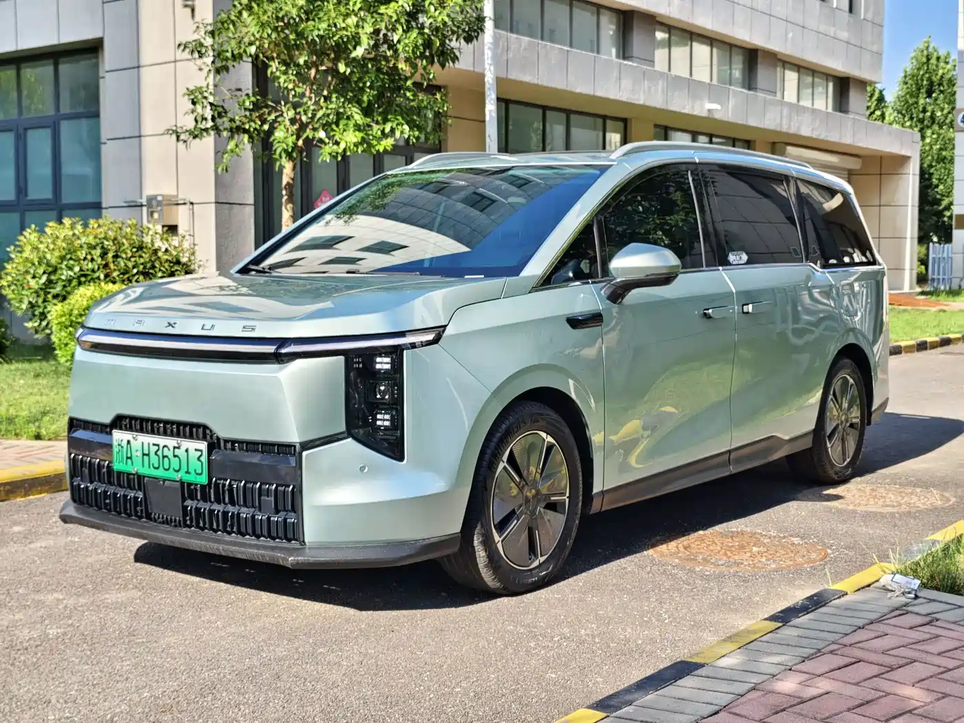 SAIC Maxus Dajia 7 2024 Super Hybrid Extended Range Flagship Edition