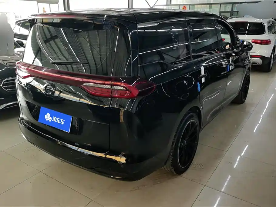 GAC Trumpchi Trumpchi M6 2019 270T DCT Luxury Edition (7-seater) (China VI) фото 3