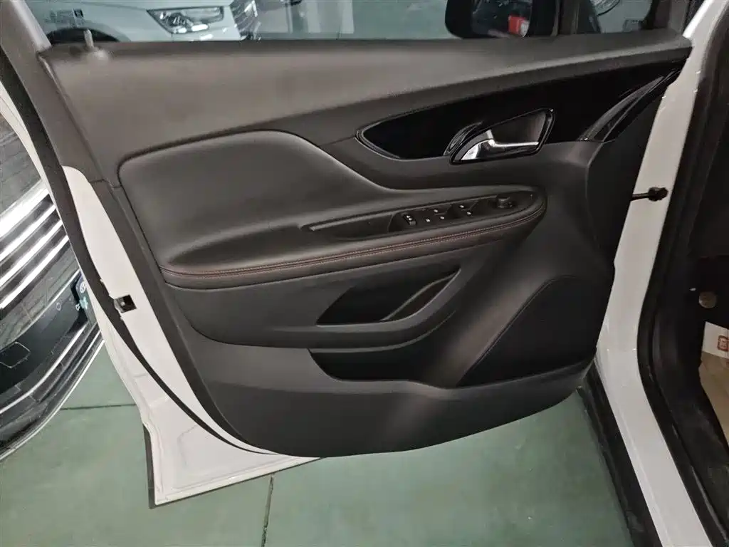 Buick Encore 2017 18T Automatic 4WD All-round Flagship фото 13