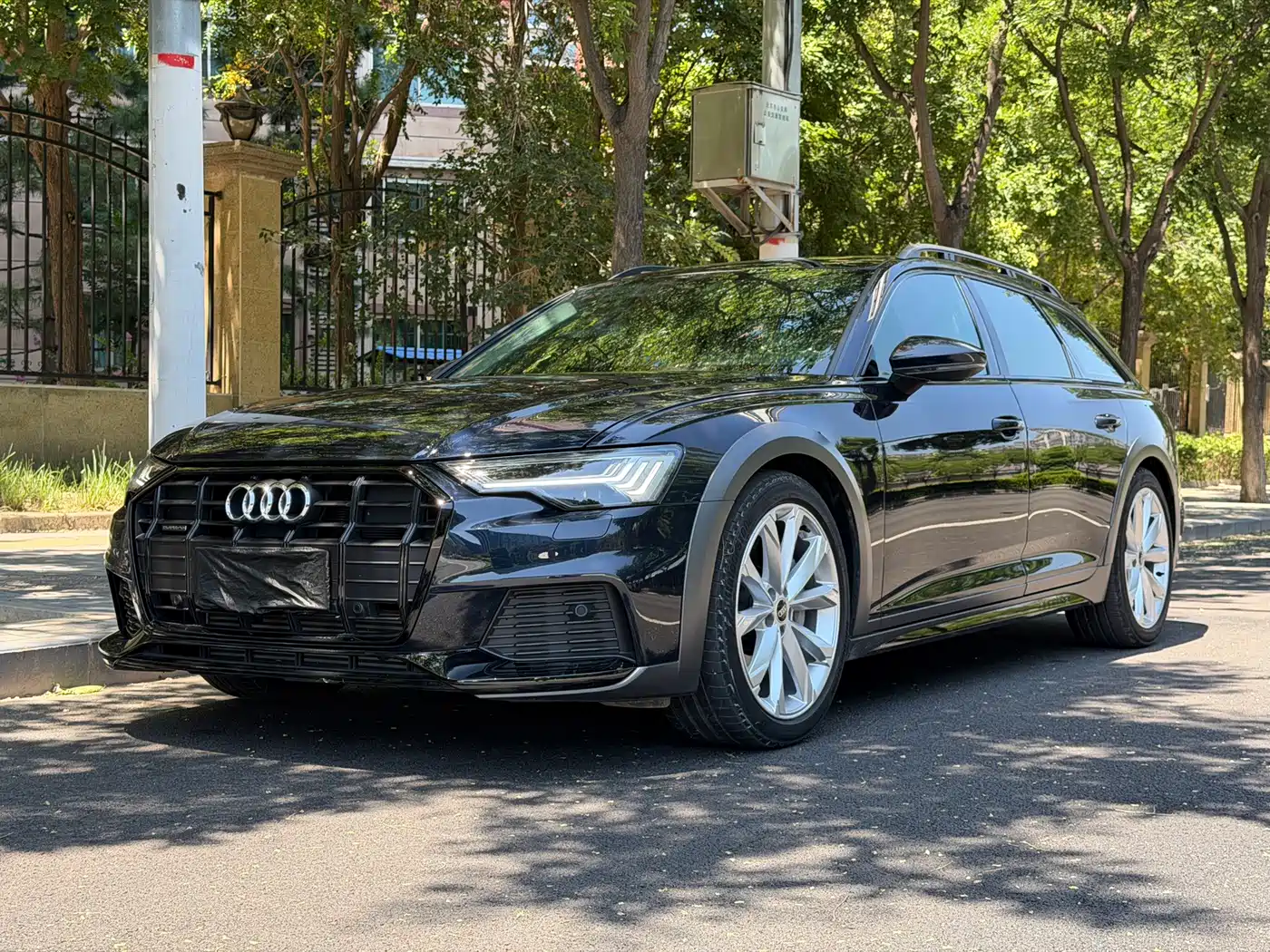 Audi A6 (Import) 2022 allroad quattro Explorer 55 TFSI Premium Off-road
