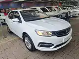 Фото 4 - Geely Vision