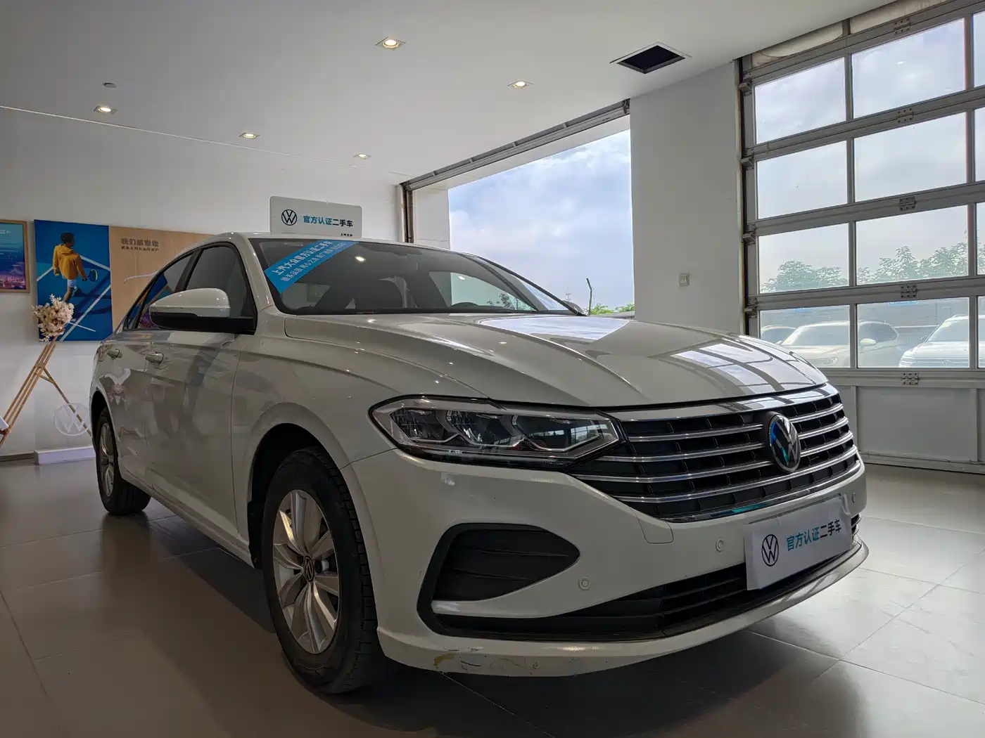 Volkswagen Lavida 2024 Model 1.5L Automatic Delight Edition фото 3