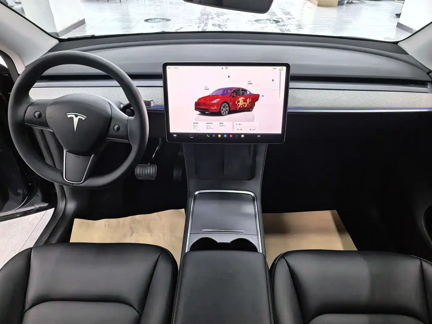 TESLA MODEL Y