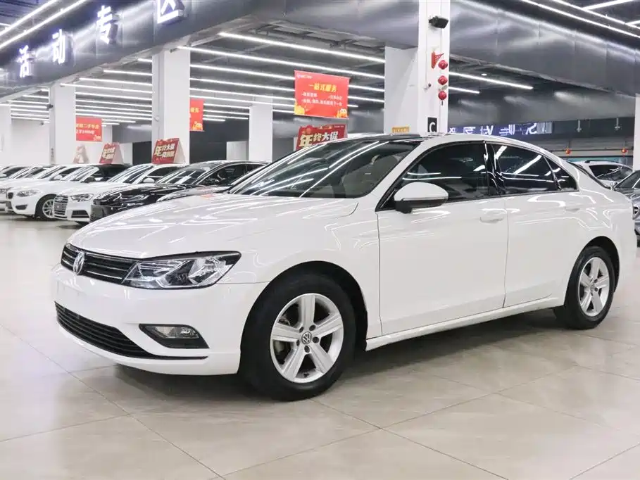 Volkswagen Lamando 2017 230TSI DSG Trend Edition