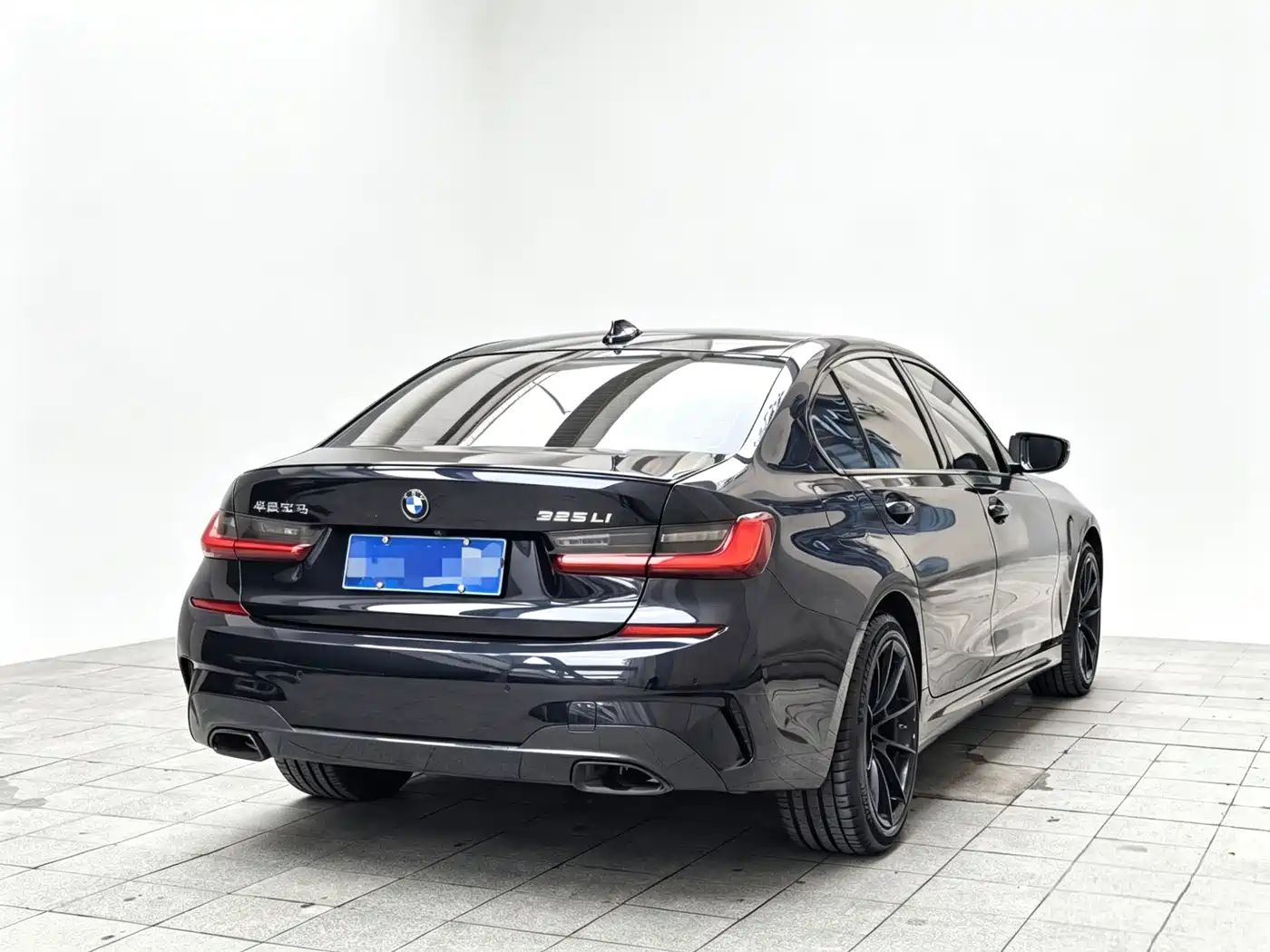 BMW 3 Series 2021 325Li M Sport Night Edition фото 9