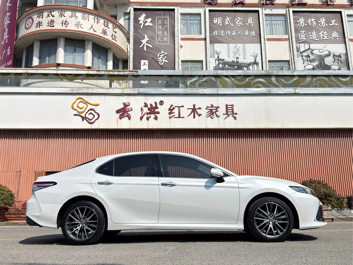 Toyota Camry 2021 2.5G Luxury Edition фото 7