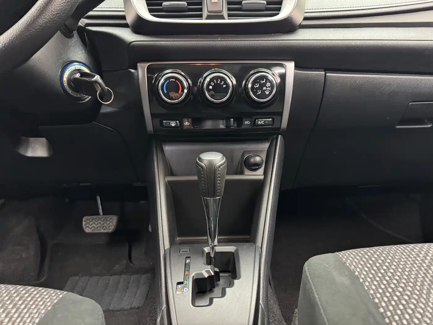 Toyota Vios 2017 1.5L CVT Pioneer фото 22