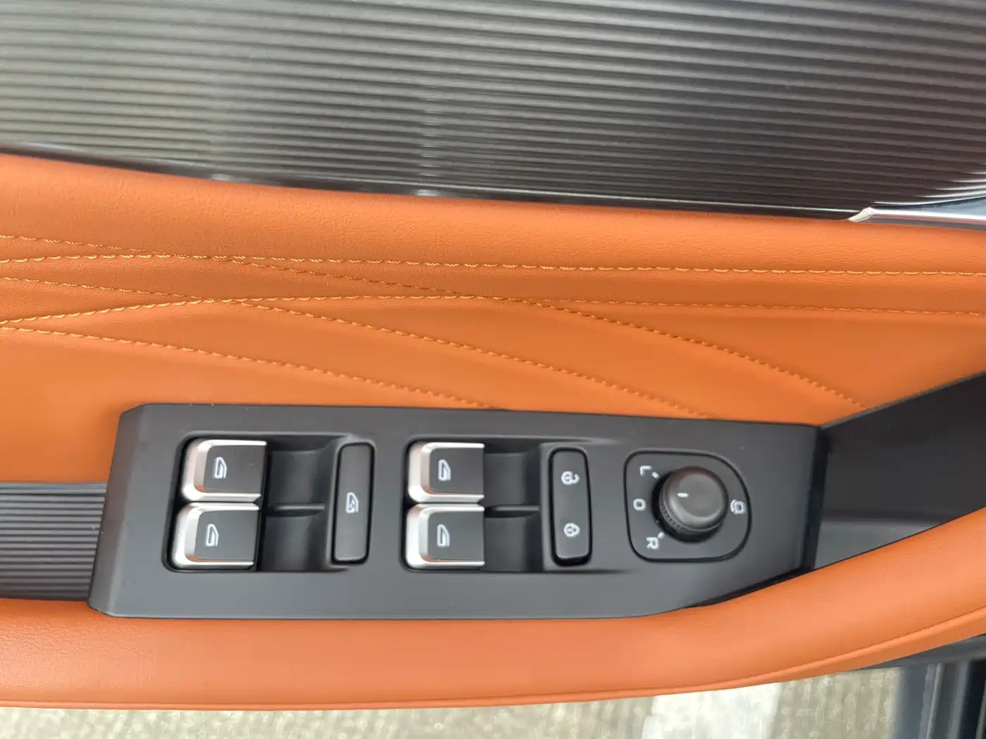 Geely Haoyue L 2025 2024 2.0T DCT Flagship