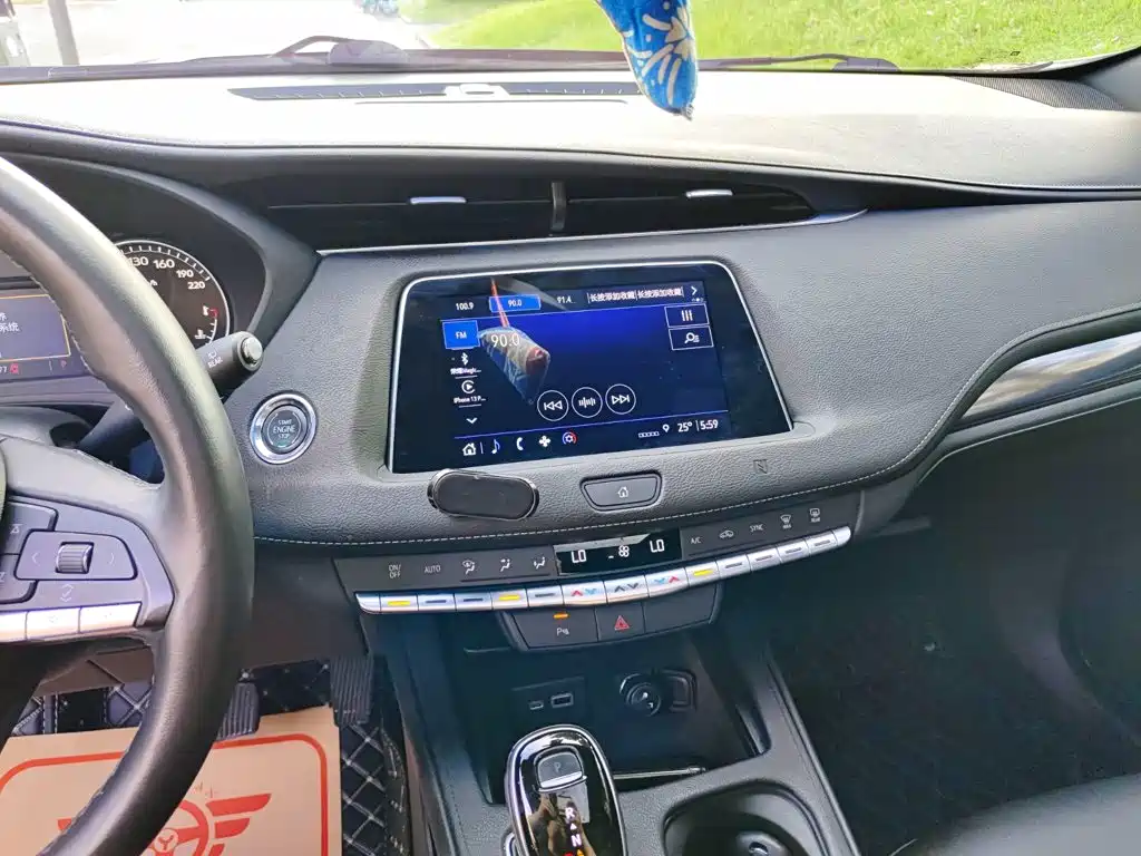 Cadillac XT4 2022 2021 28T FWD Technology Edition