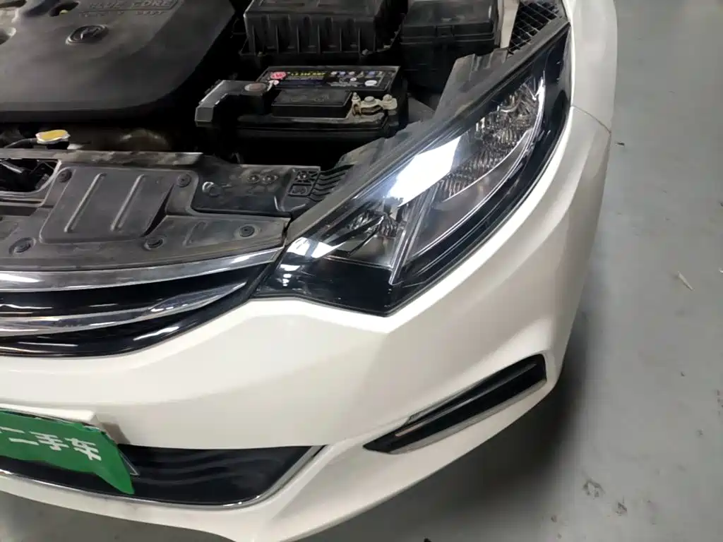 Photo 24 - Changan Eado XT