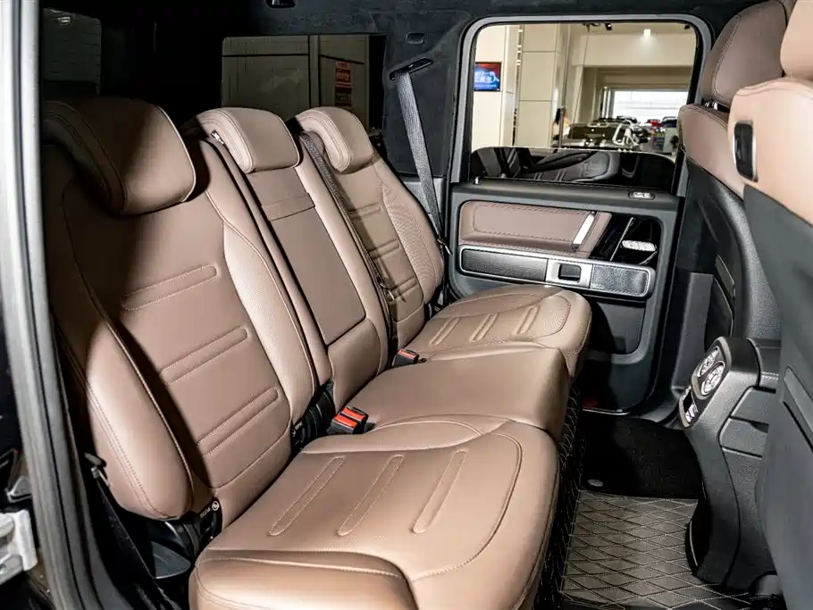 Mercedes-Benz G-Class 2024 G 500 фото 25