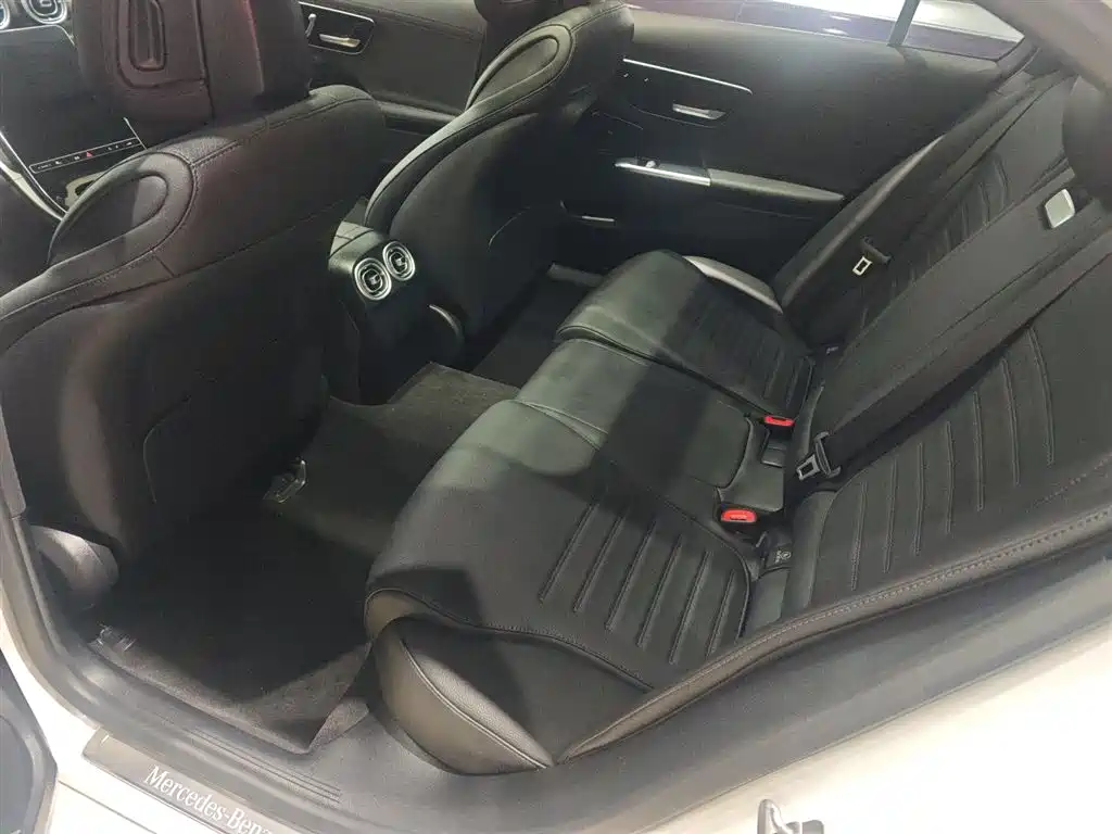 Mercedes-Benz C-Class 2024 Facelift III C 260 L Sport фото 14