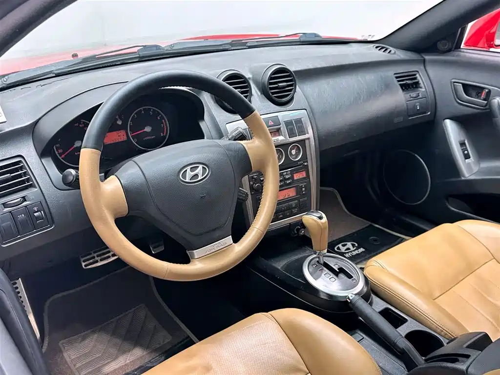 Hyundai Coupe 2004 Model FX 2.7 фото 11