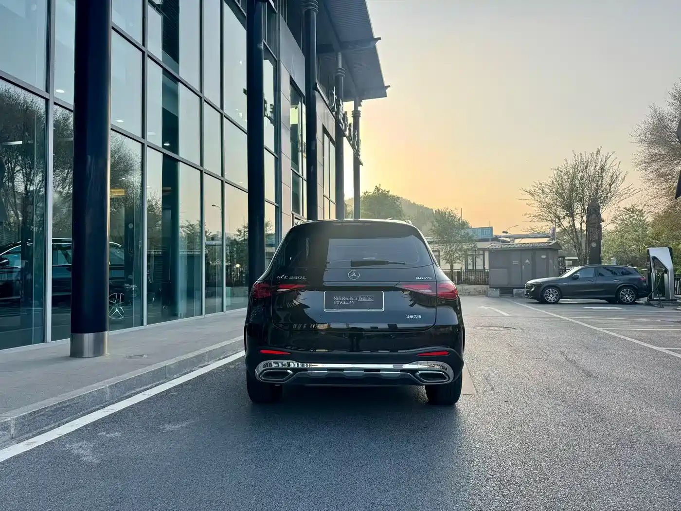 Mercedes-Benz GLC 2023 Facelift GLC 260 L 4MATIC Luxury 5-Seater фото 9