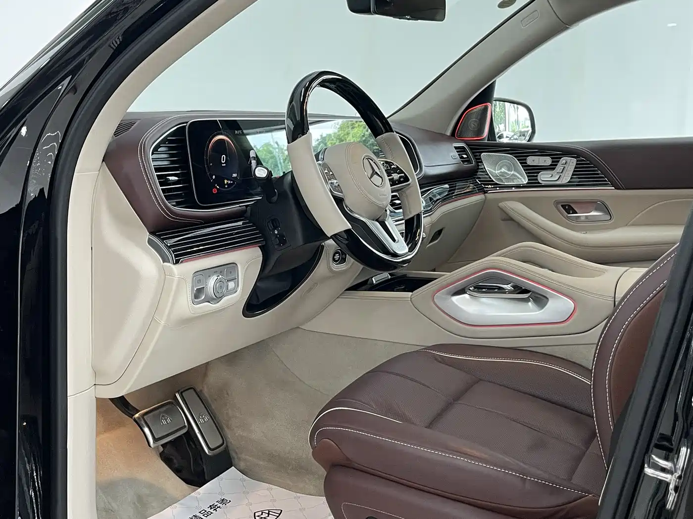 Mercedes-Benz GLS 2023 Second Facelift GLS 450 4MATIC Luxury фото 13