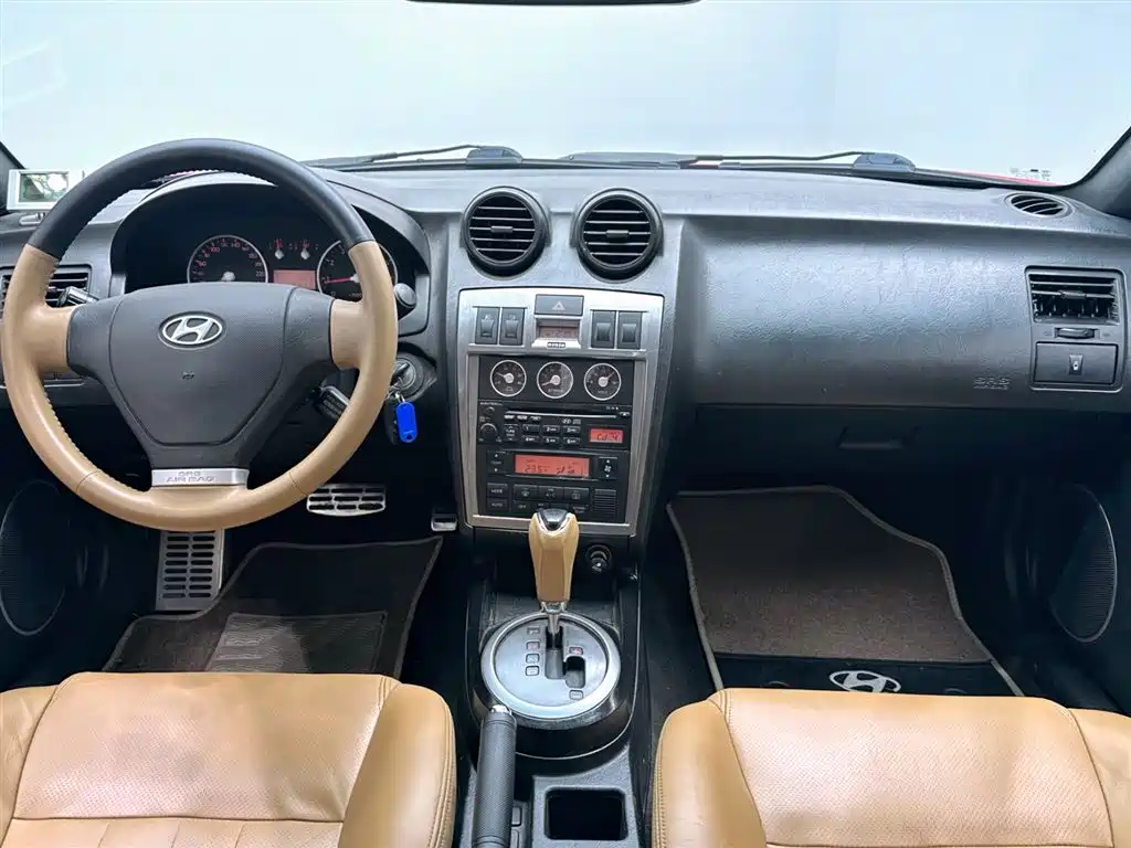 Hyundai Coupe 2004 Model FX 2.7 фото 12