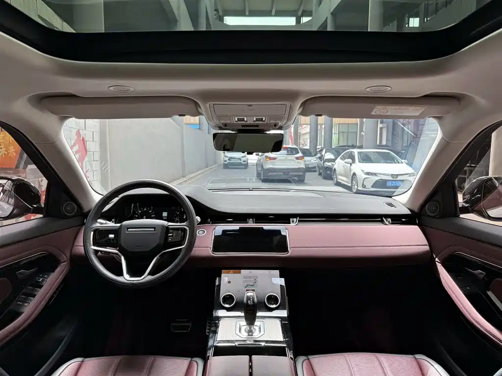 Land Rover Range Rover Evoque 2022 Facelift Range Rover Evoque L 249PS R-Dynamic Luxury фото 11