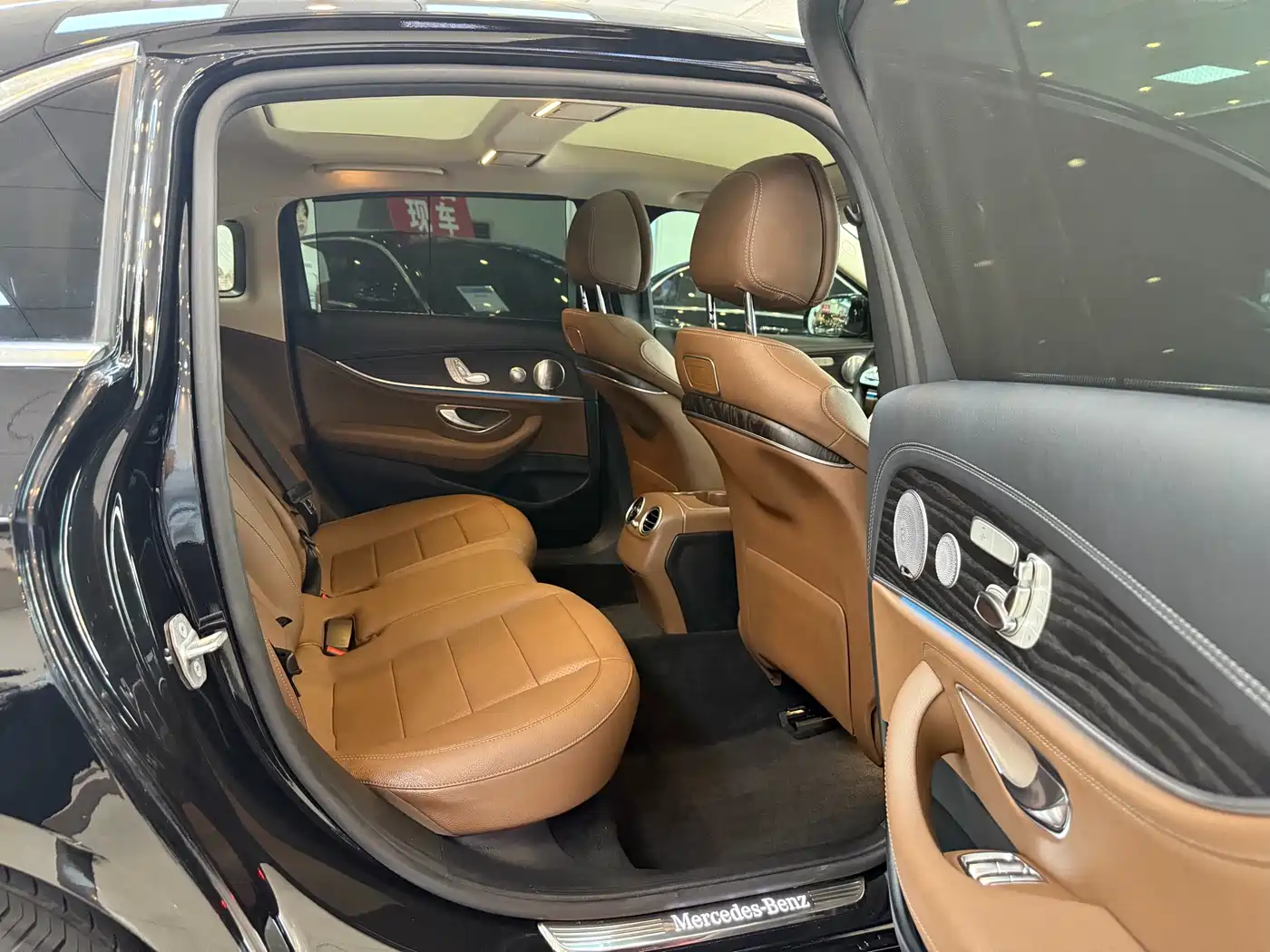 Mercedes-Benz E-Class 2020 Facelift E 300 L Sport Exclusive фото 15