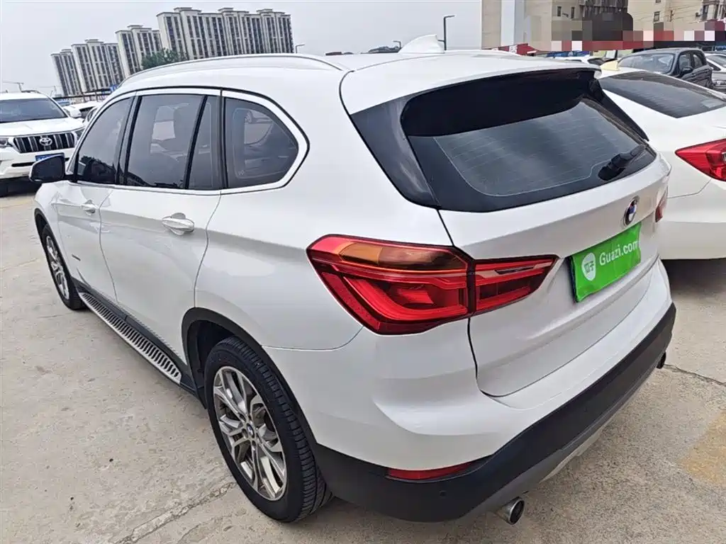 BMW X1 2018 sDrive20Li Leading Model фото 5