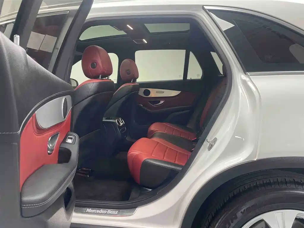 Mercedes-Benz GLC 2020 Facelift GLC 260 L 4MATIC Dynamic фото 15