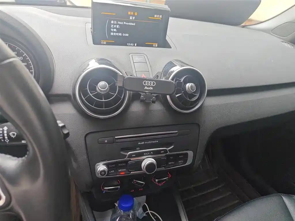 Audi A1 2016 30 TFSI Sportback Design Style Edition фото 6