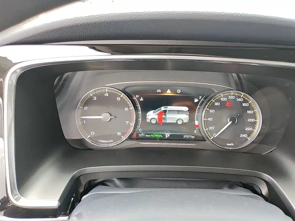 GAC Trumpchi Trumpchi M8 2023 Leading Series 390T Luxury Edition фото 12
