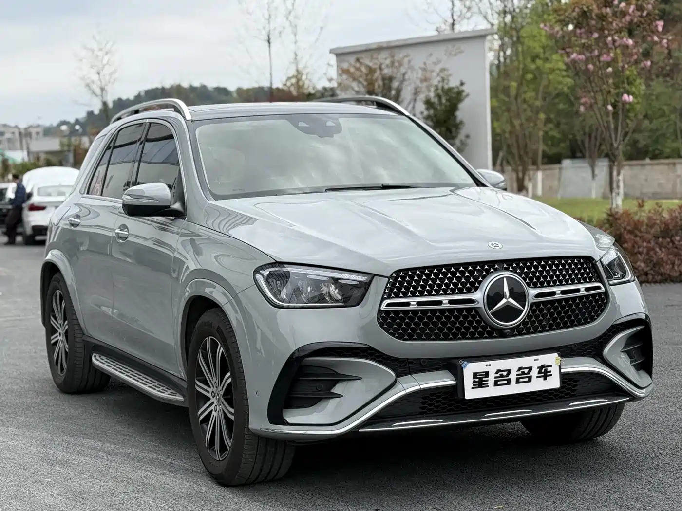 Mercedes-Benz GLE 2024 Facelift GLE 350 4MATIC Fashion фото 3