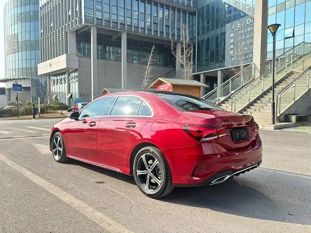 Mercedes-Benz A-Class 2022 Facelift A 200 L Sport Sedan Dynamic фото 7