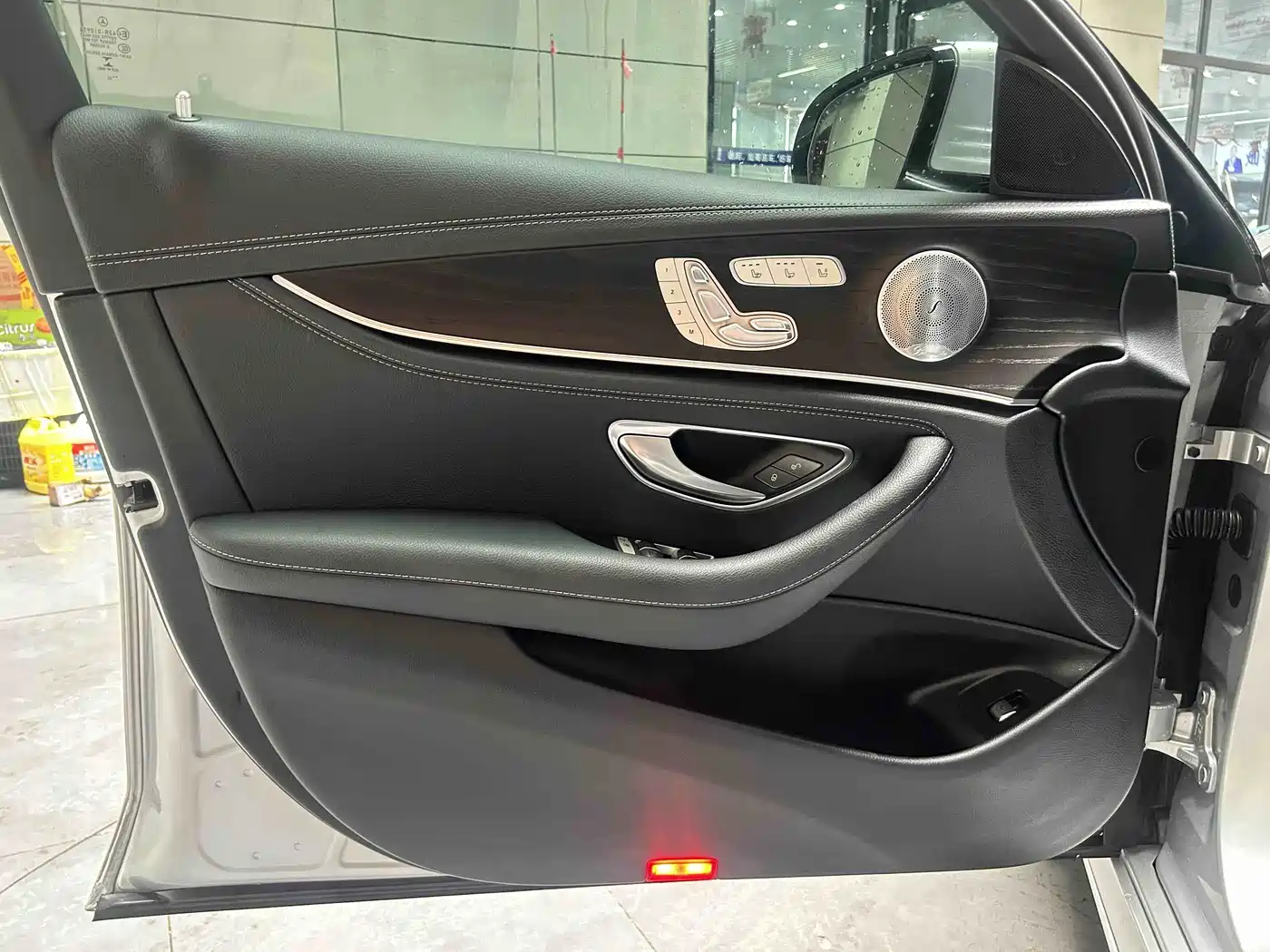 Mercedes-Benz E-Class 2020 Facelift E 300 L Sport Exclusive фото 13