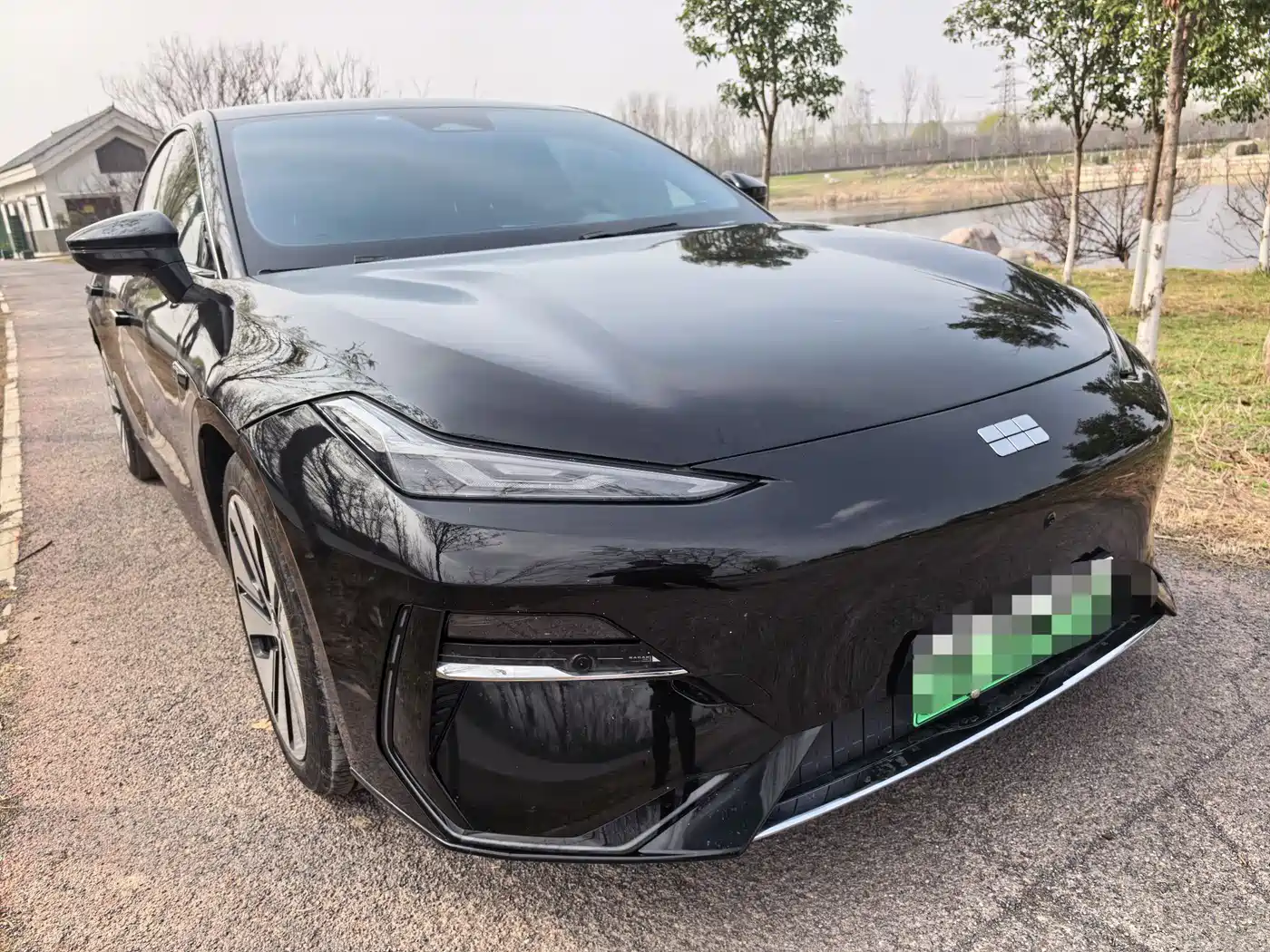 GEELY GALAXY GALAXY E8