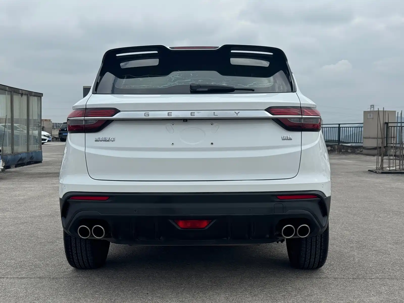 Фото 5 - Geely Coolray