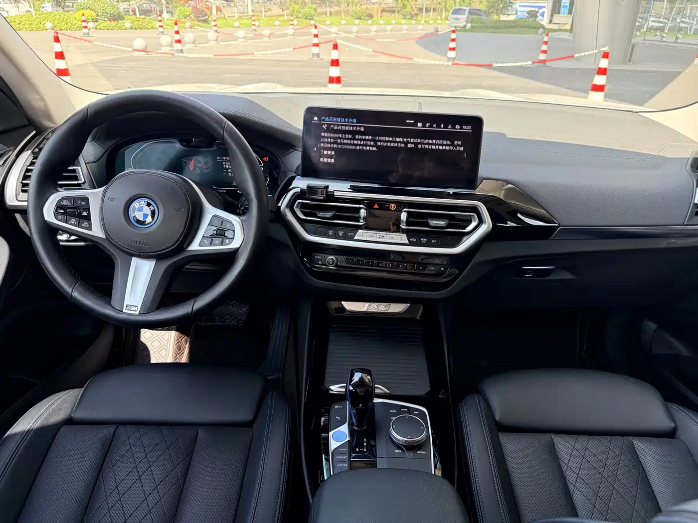 BMW iX3 2022 Leading Edition фото 12