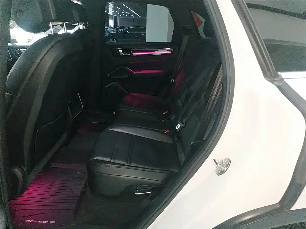 Porsche Cayenne 2018 Cayenne 3.0T фото 17
